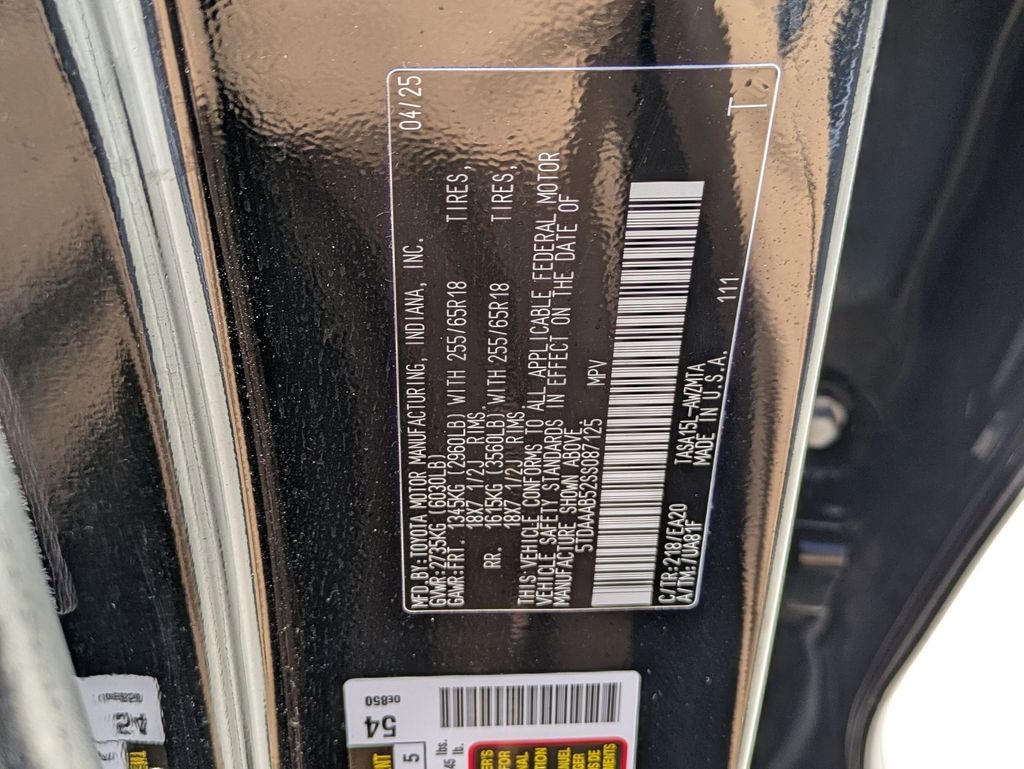 Thumbnail: 2025 Toyota Grand Highlander - 32