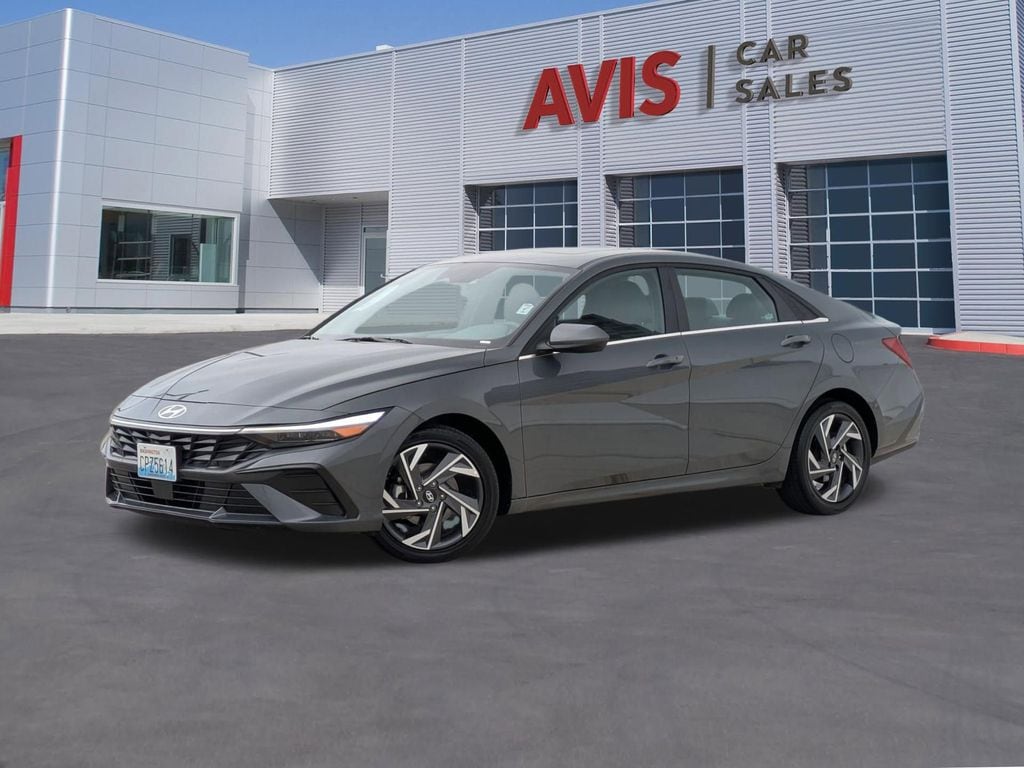 2025 Hyundai Elantra 2.0 SEL Convenience IVT's photo