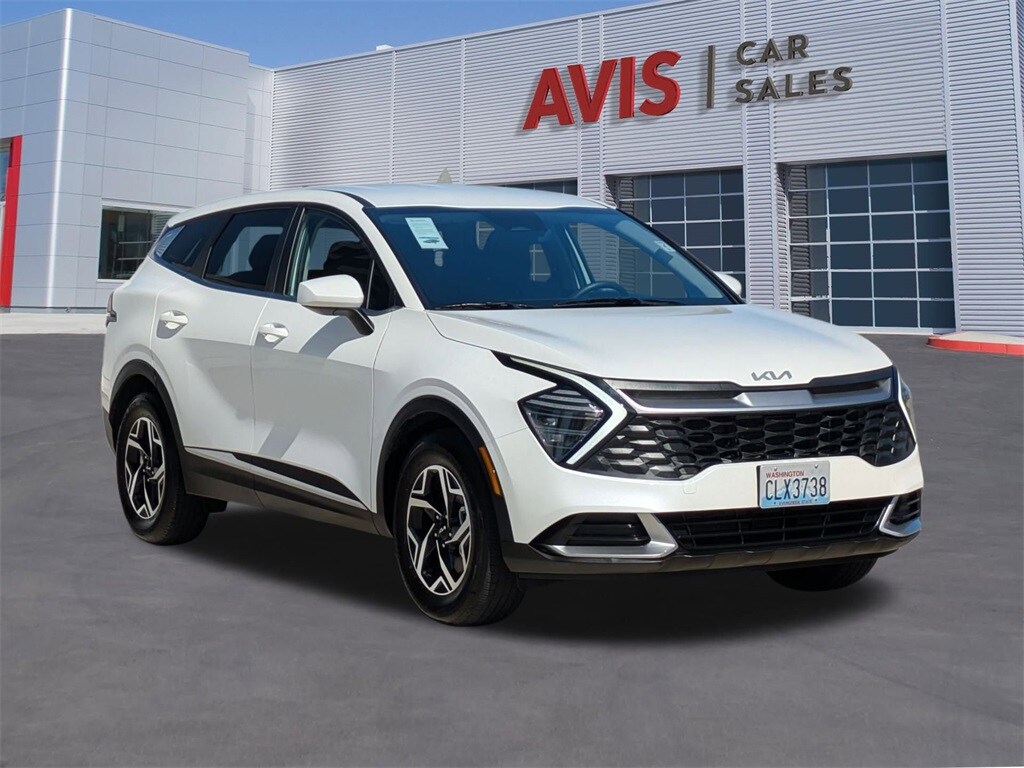 2024 Kia Sportage LX photo 3