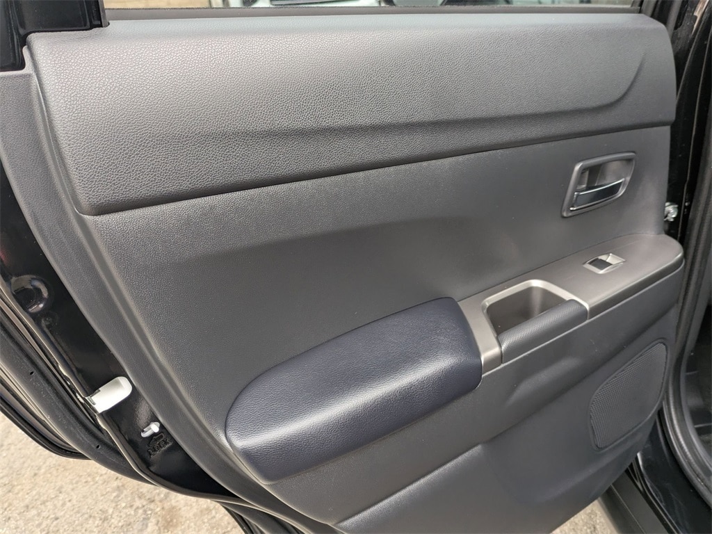 Thumbnail: 2025 Mitsubishi Outlander Sport - 27