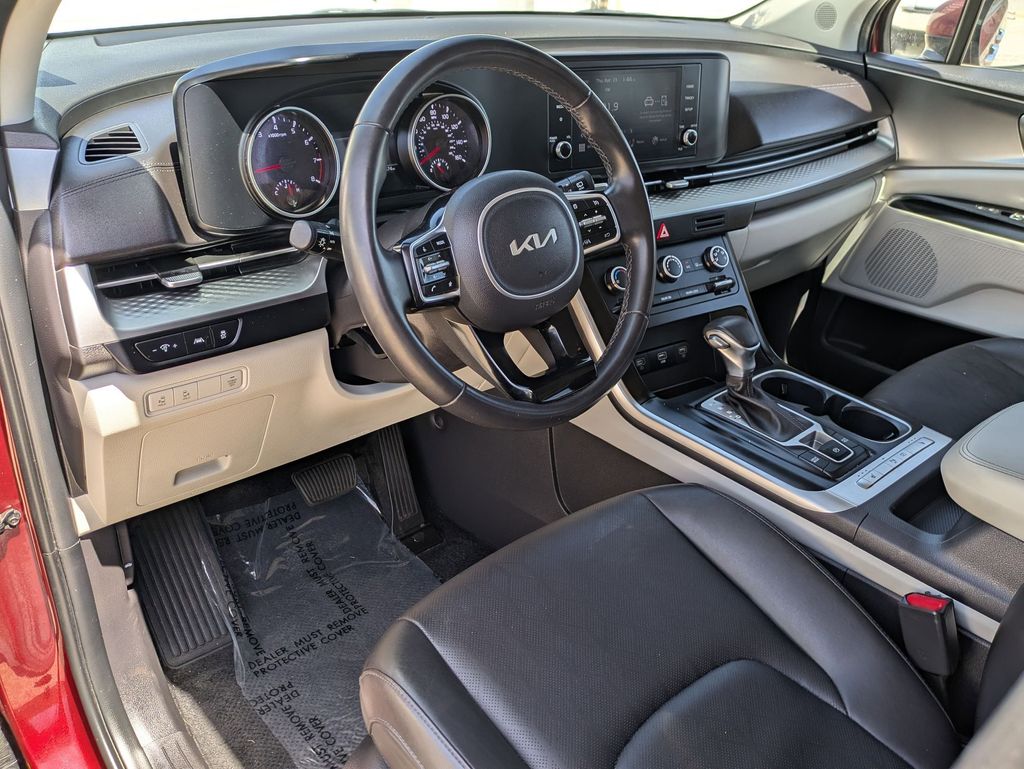 Thumbnail: 2023 Kia Carnival - 14