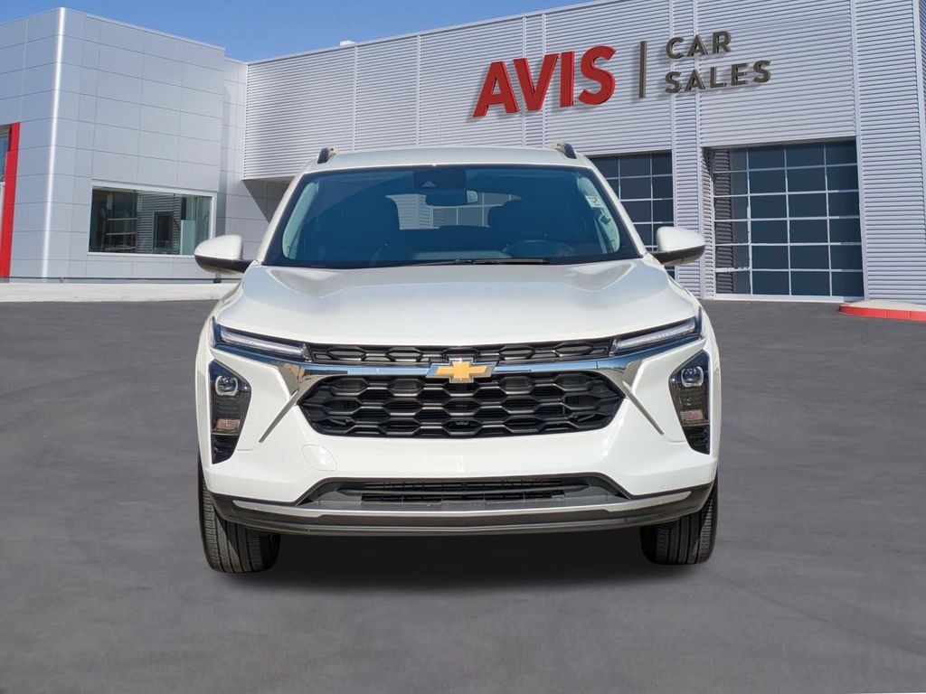 Thumbnail: 2025 Chevrolet Trax - 2