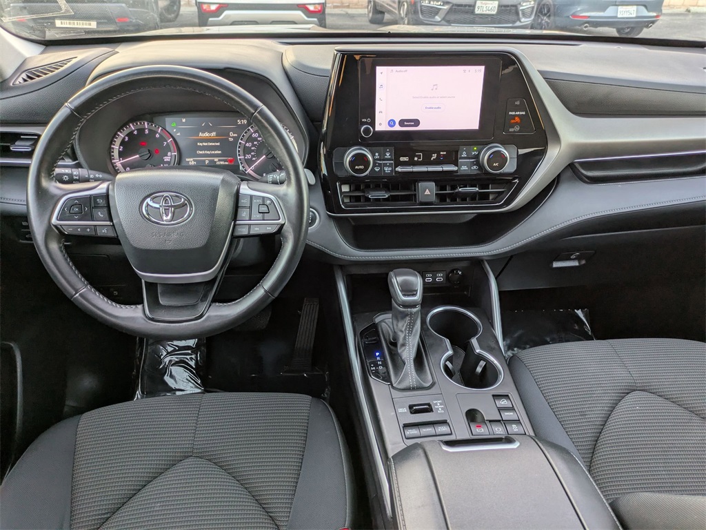 Thumbnail: 2024 Toyota Highlander - 26