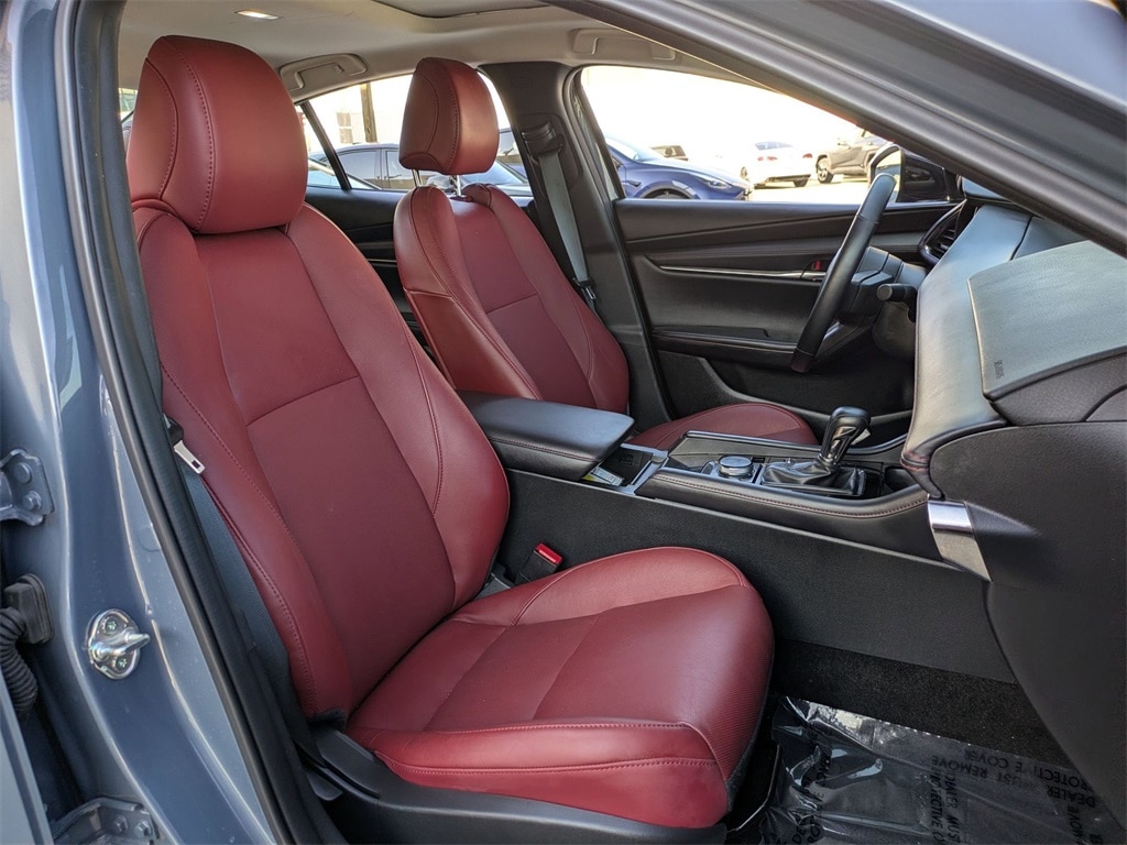 Thumbnail: 2025 Mazda Mazda3 - 28