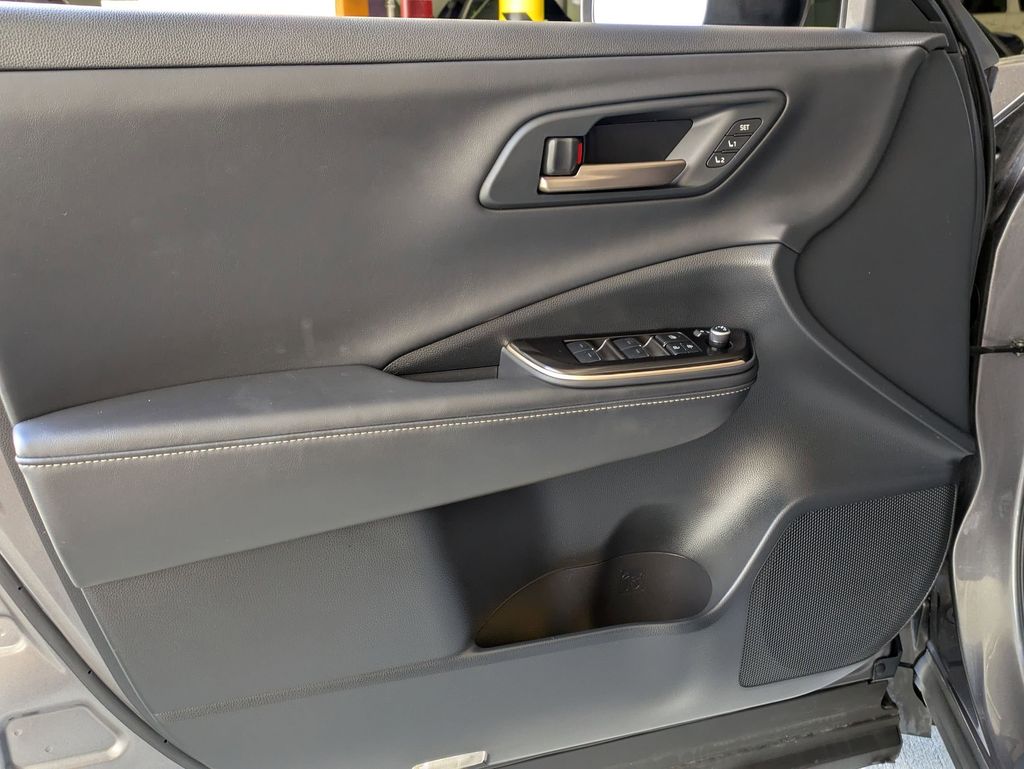 Thumbnail: 2024 Toyota Crown - 11