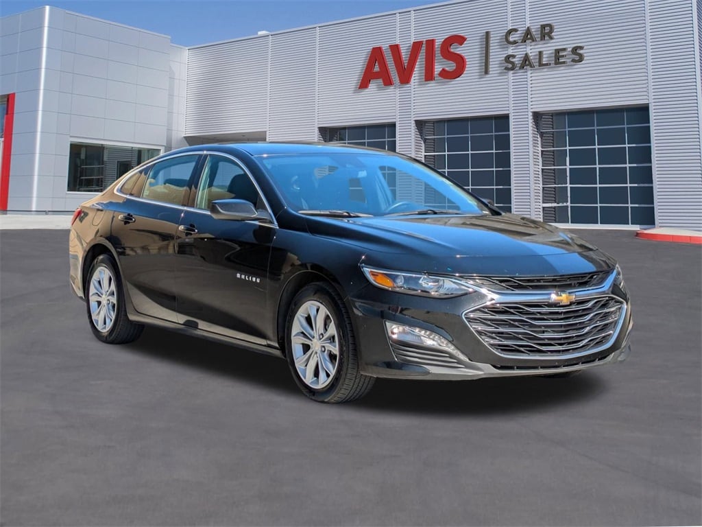 Thumbnail: 2023 Chevrolet Malibu - 3