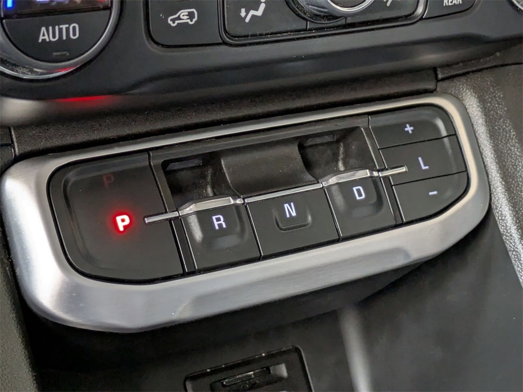Thumbnail: 2023 GMC Acadia - 18