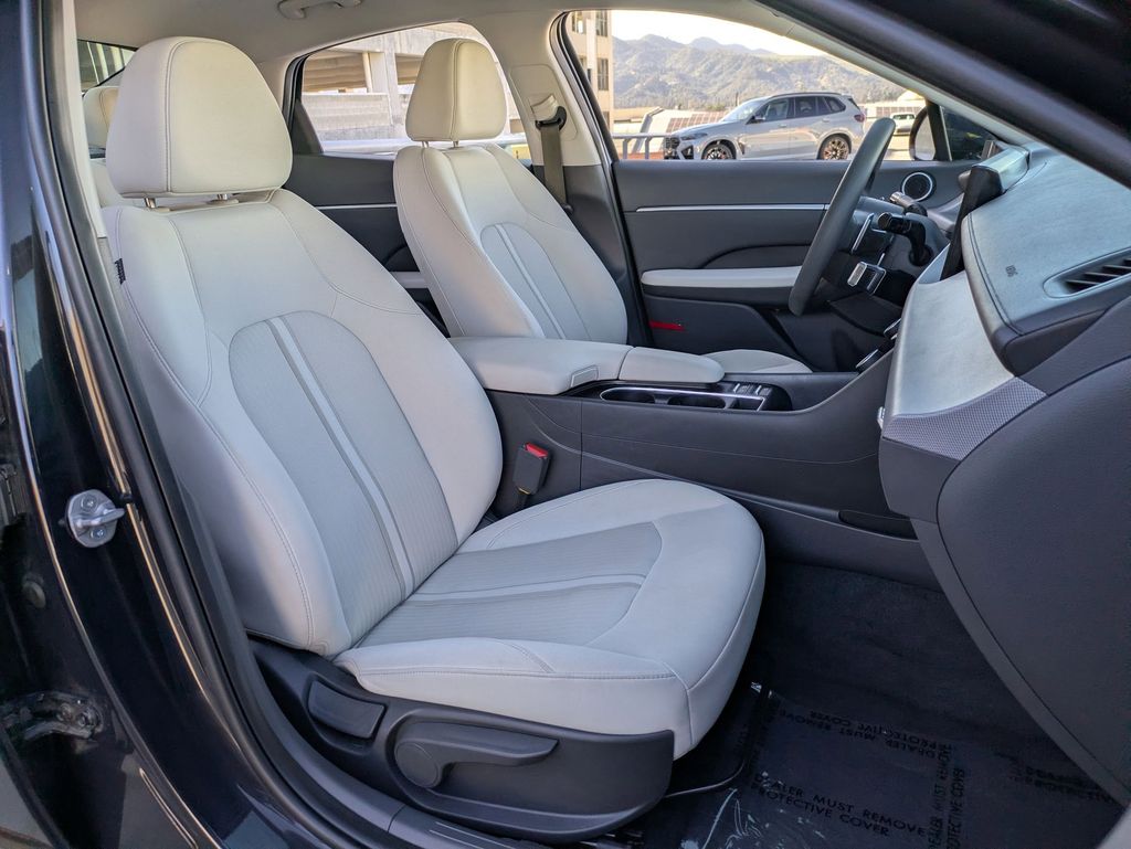 Thumbnail: 2025 Hyundai Sonata - 28