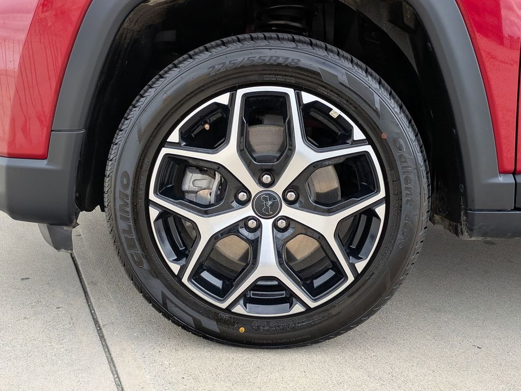 Thumbnail: 2025 Jeep Compass - 31