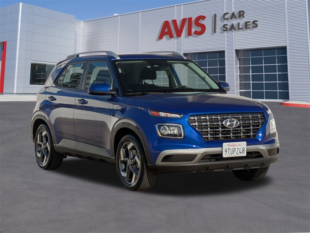 Thumbnail: 2025 Hyundai Venue - 3