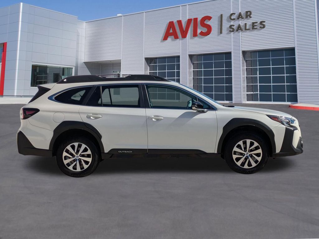Thumbnail: 2025 Subaru Outback - 5