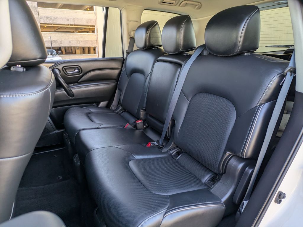 Thumbnail: 2024 INFINITI QX80 - 24