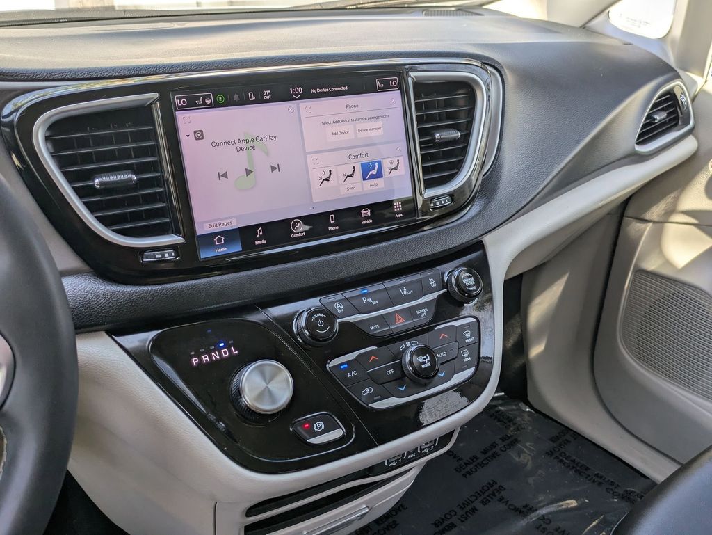 Thumbnail: 2024 Chrysler Pacifica - 15