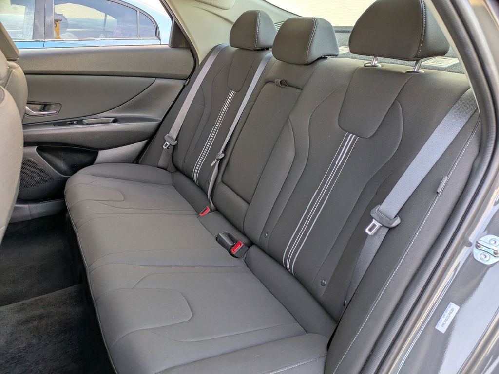 Thumbnail: 2025 Hyundai Elantra - 24