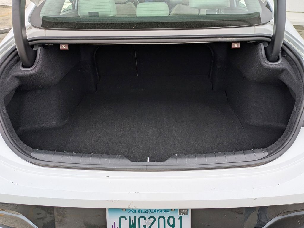 Thumbnail: 2025 Hyundai Sonata - 25