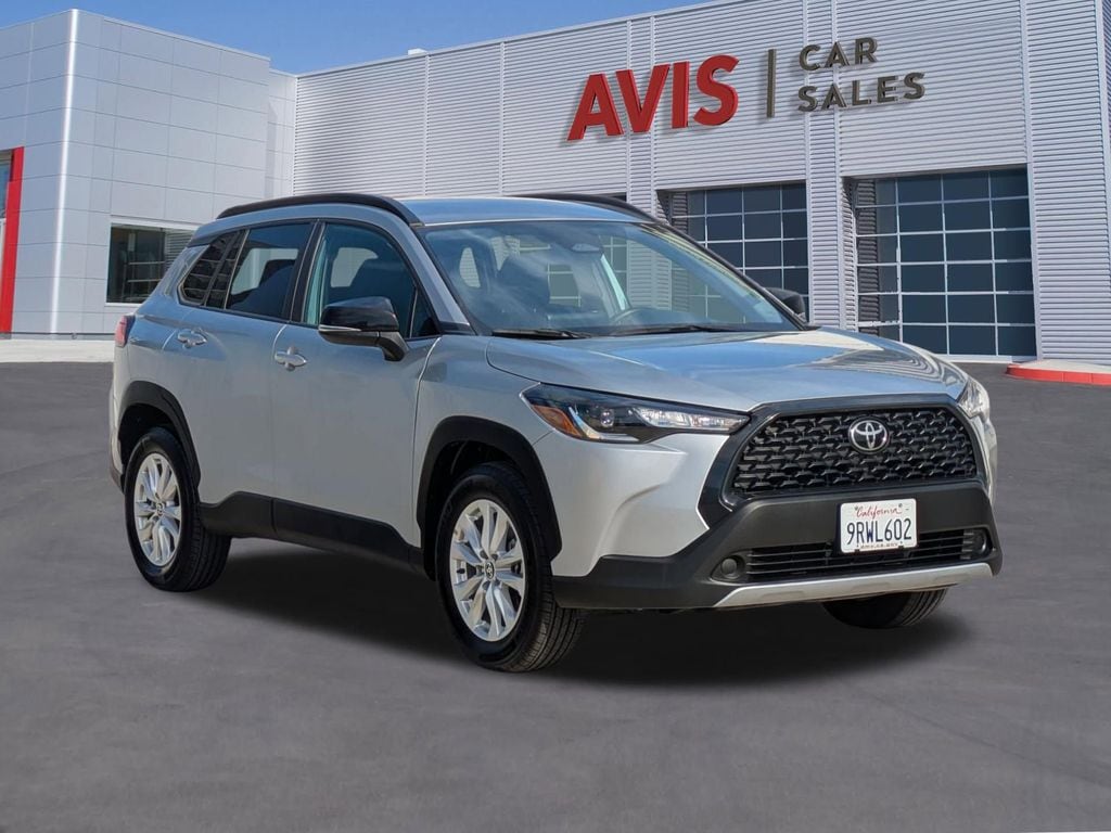 Thumbnail: 2025 Toyota Corolla Cross - 3