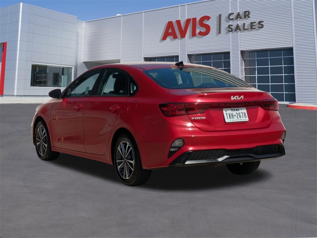 Thumbnail: 2024 Kia Forte - 9