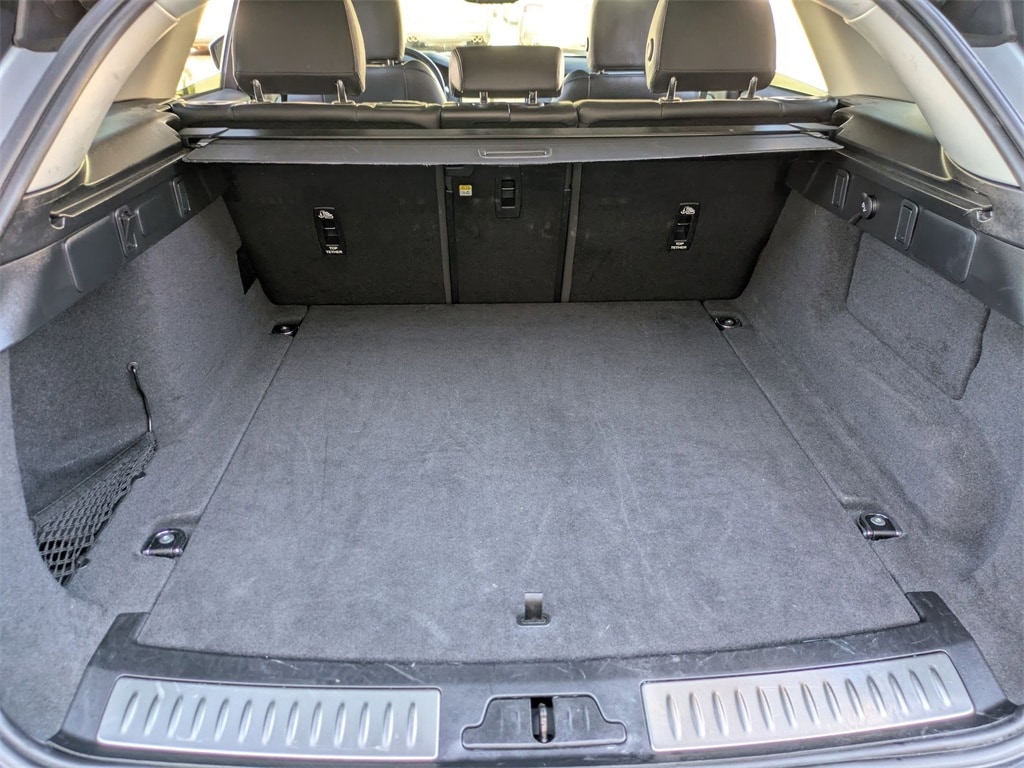 Thumbnail: 2024 Land Rover Range Rover Velar - 26