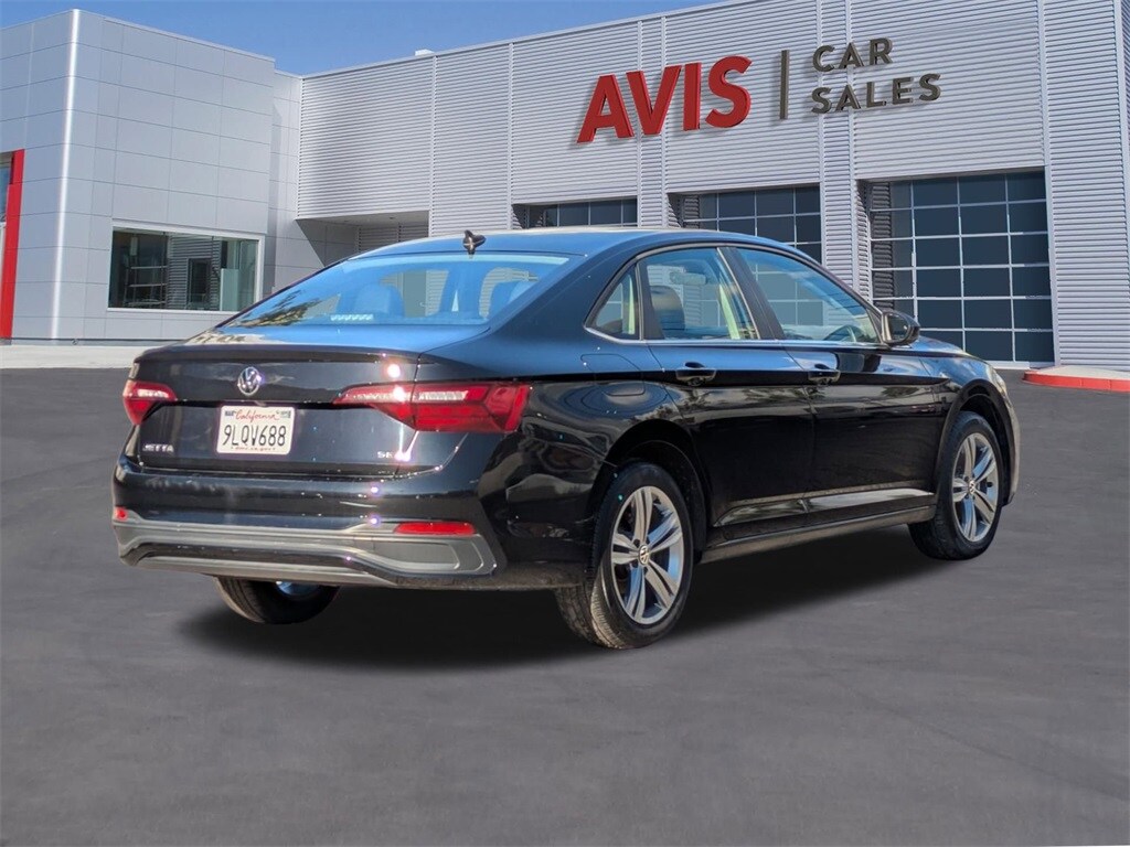 Thumbnail: 2024 Volkswagen Jetta - 6