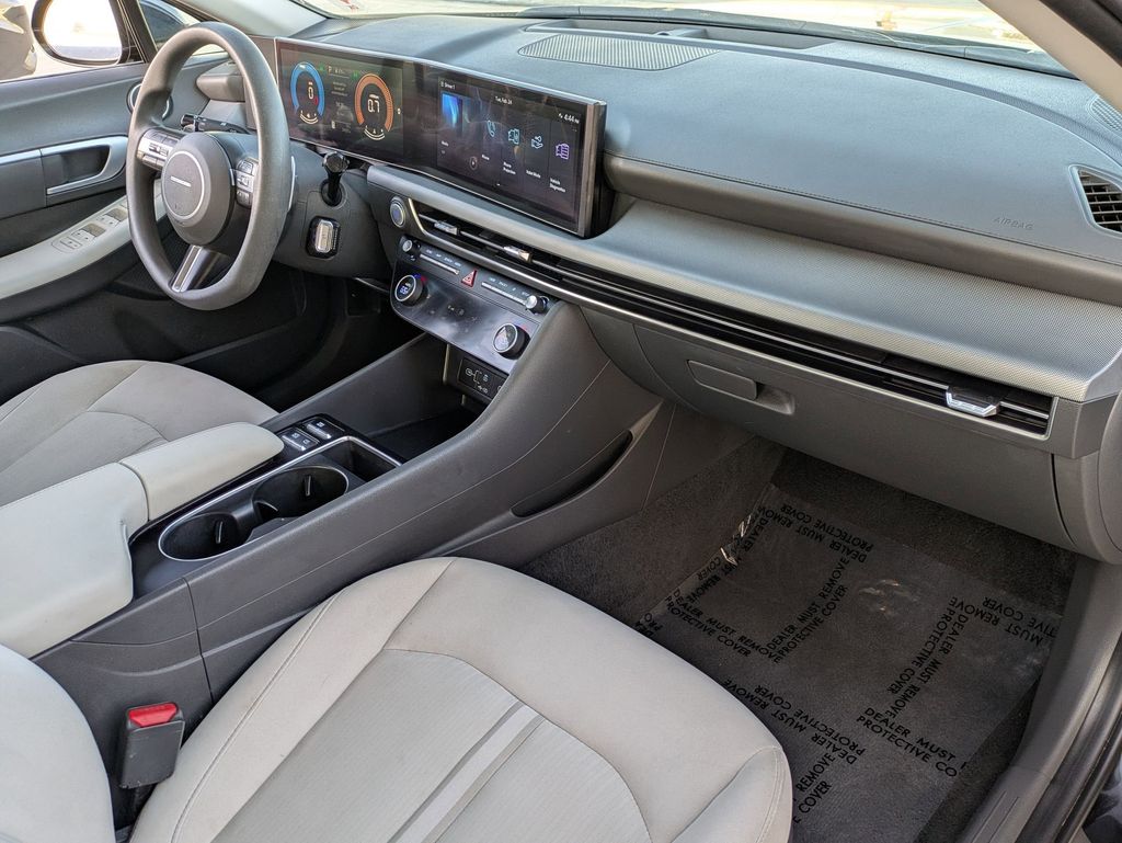 Thumbnail: 2025 Hyundai Sonata - 29