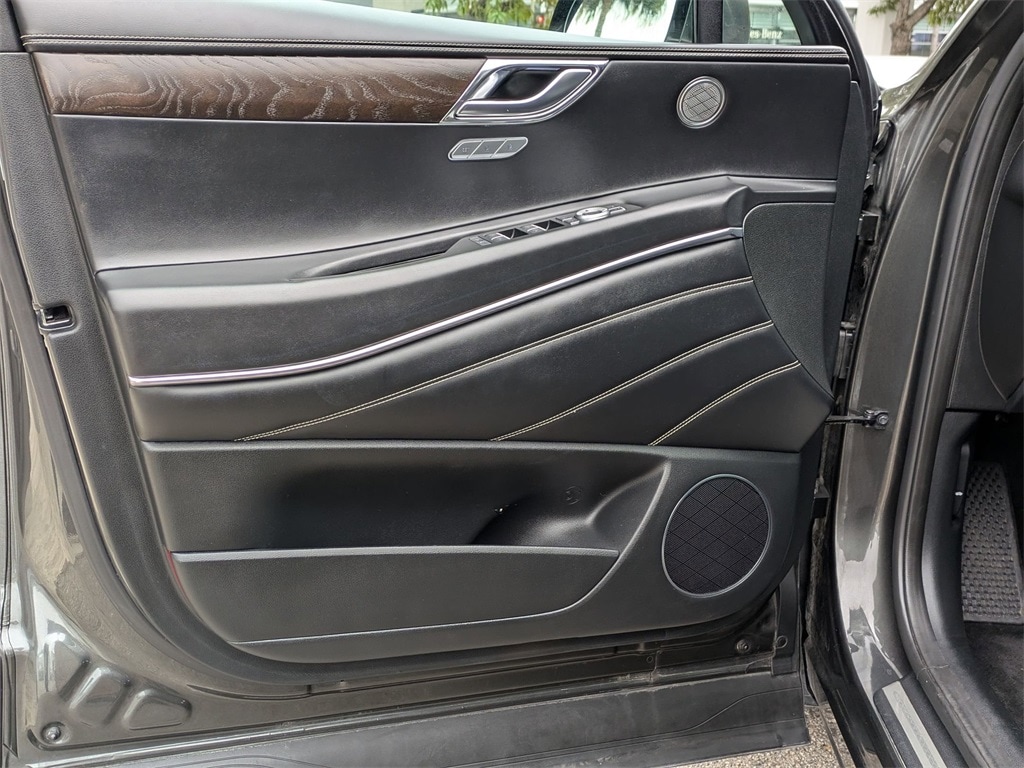 Thumbnail: 2024 Genesis GV80 - 11