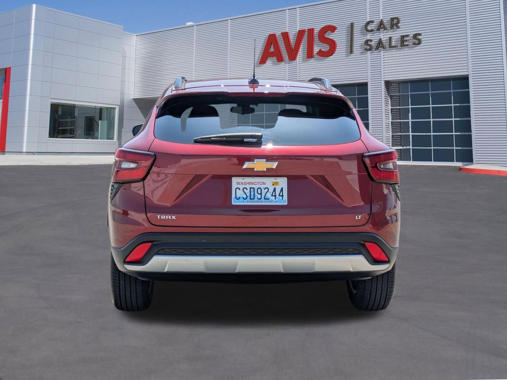 Thumbnail: 2025 Chevrolet Trax - 5