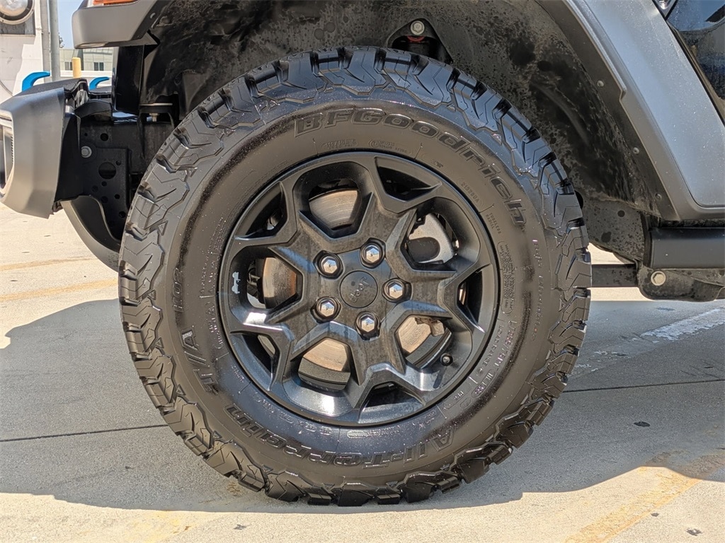 Thumbnail: 2023 Jeep Wrangler - 31