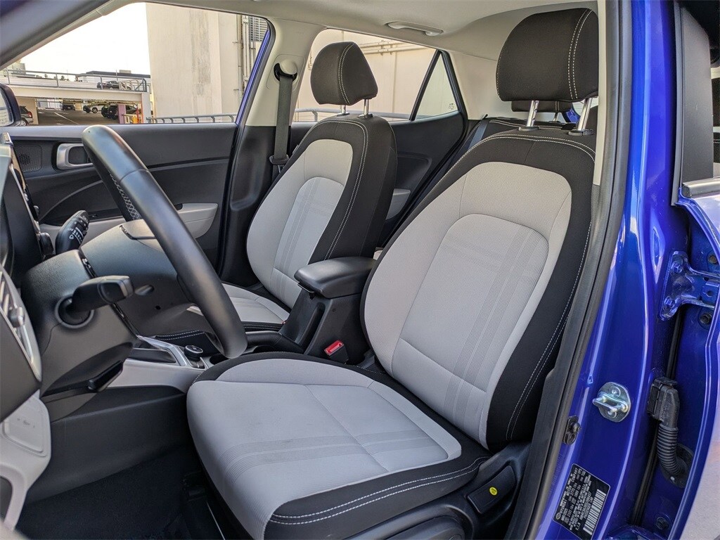 Thumbnail: 2025 Hyundai Venue - 23