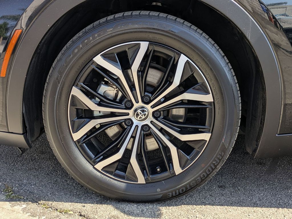 Thumbnail: 2024 Toyota Crown - 31