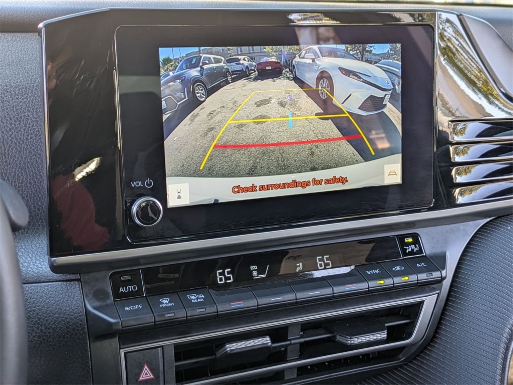 Thumbnail: 2025 Toyota Camry - 16