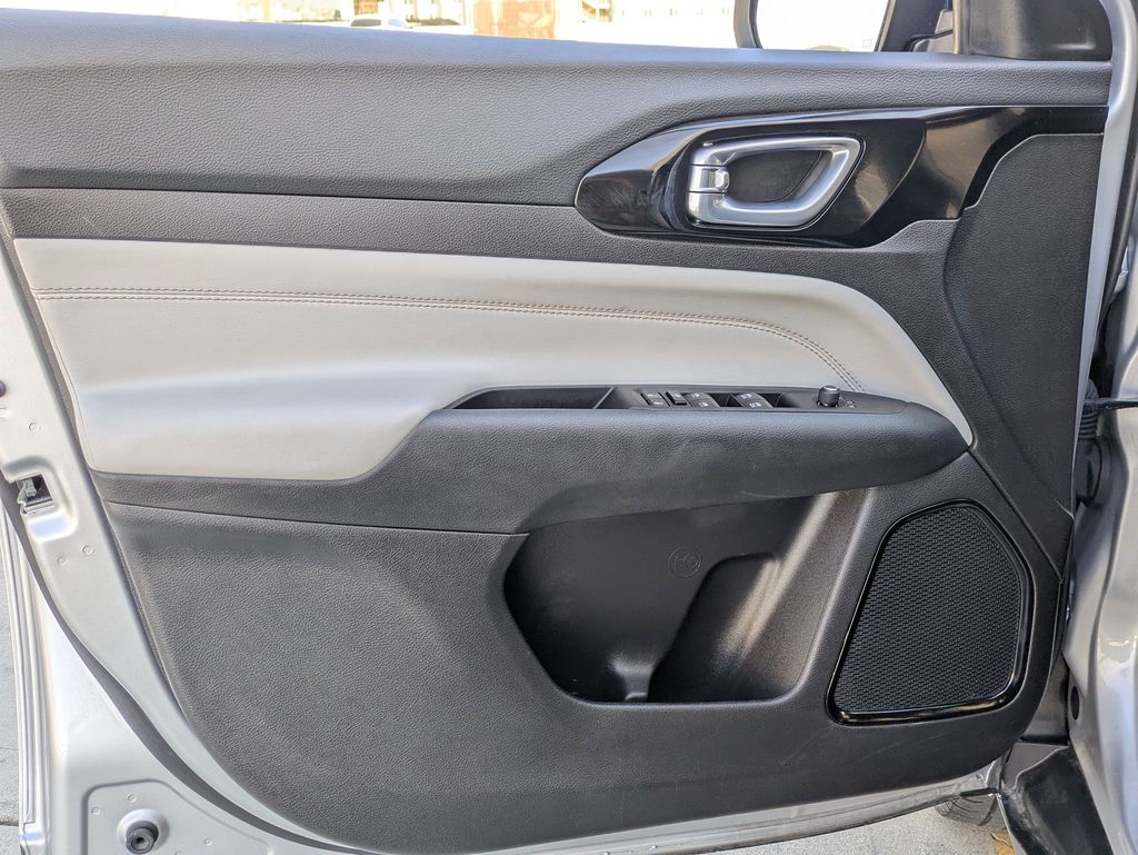 Thumbnail: 2025 Jeep Compass - 11