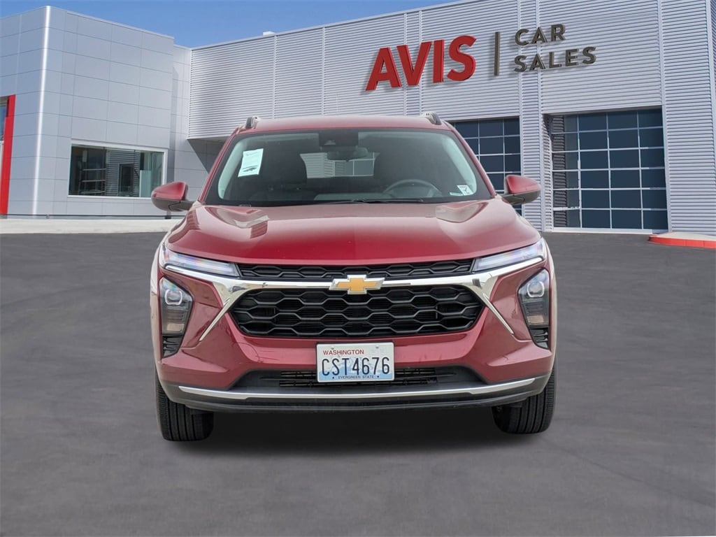 Thumbnail: 2025 Chevrolet Trax - 2