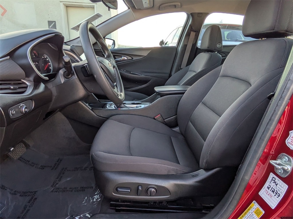 Thumbnail: 2024 Chevrolet Malibu - 25