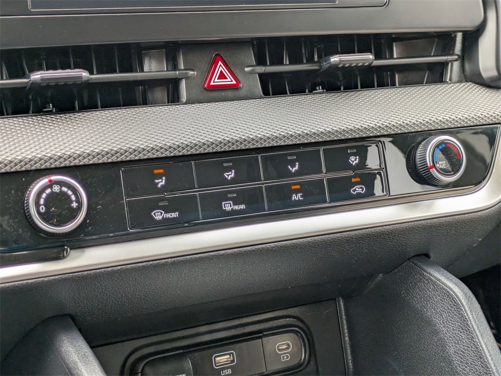 Thumbnail: 2024 Kia Sportage - 17