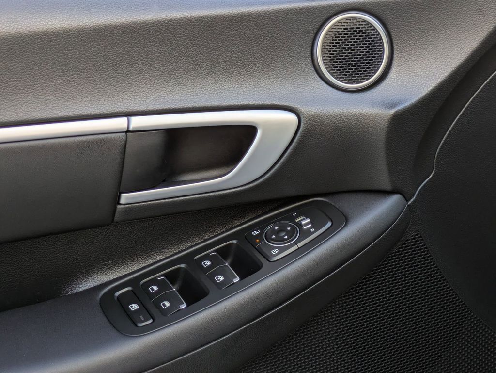 Thumbnail: 2025 Hyundai Sonata - 13