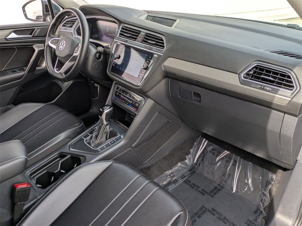 Thumbnail: 2024 Volkswagen Tiguan - 28