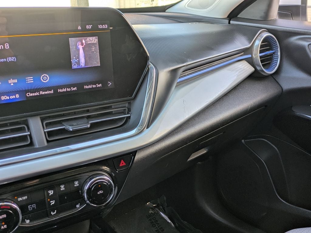 Thumbnail: 2025 Chevrolet Trax - 15