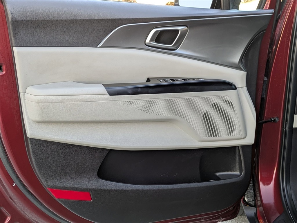 Thumbnail: 2024 Kia Carnival - 11