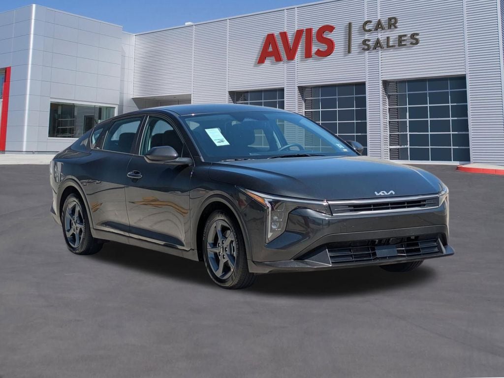 Thumbnail: 2025 Kia K4 - 3