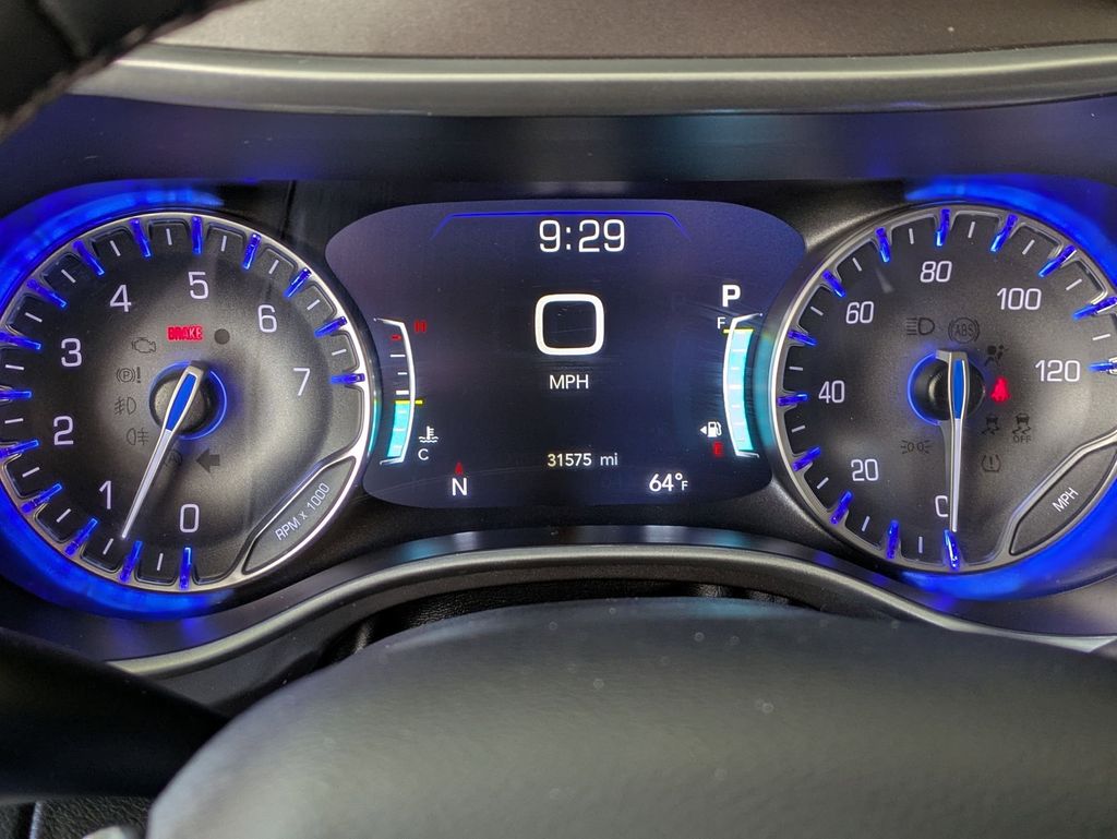 Thumbnail: 2024 Chrysler Pacifica - 22