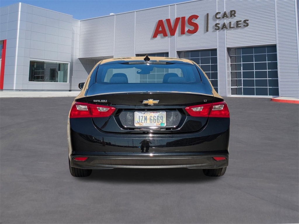 Thumbnail: 2023 Chevrolet Malibu - 7