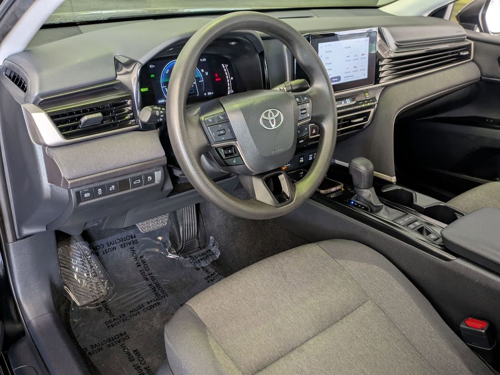 Thumbnail: 2025 Toyota Camry - 14