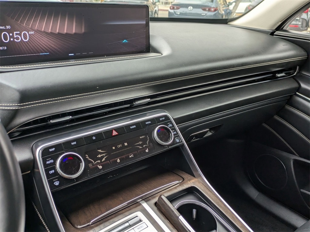 Thumbnail: 2024 Genesis GV80 - 15