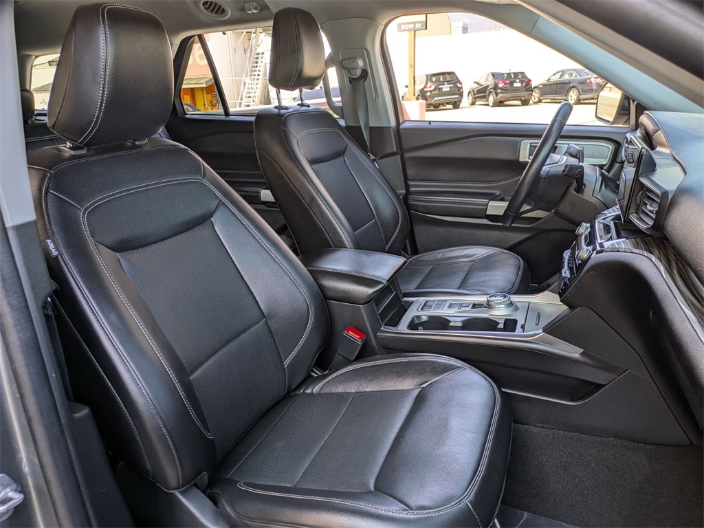 Thumbnail: 2023 Ford Explorer - 28