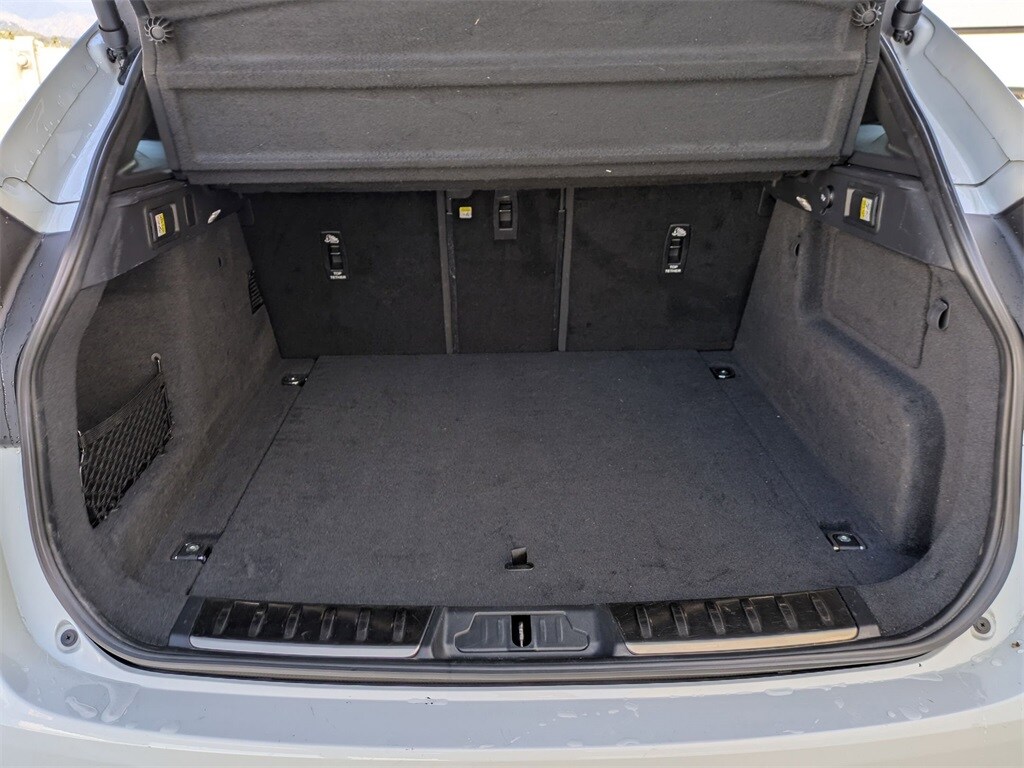 Thumbnail: 2024 Jaguar F-Pace - 26