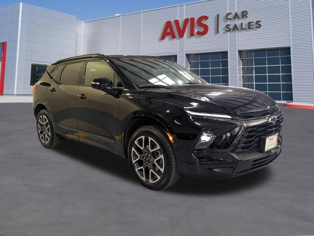 Thumbnail: 2025 Chevrolet Blazer - 3