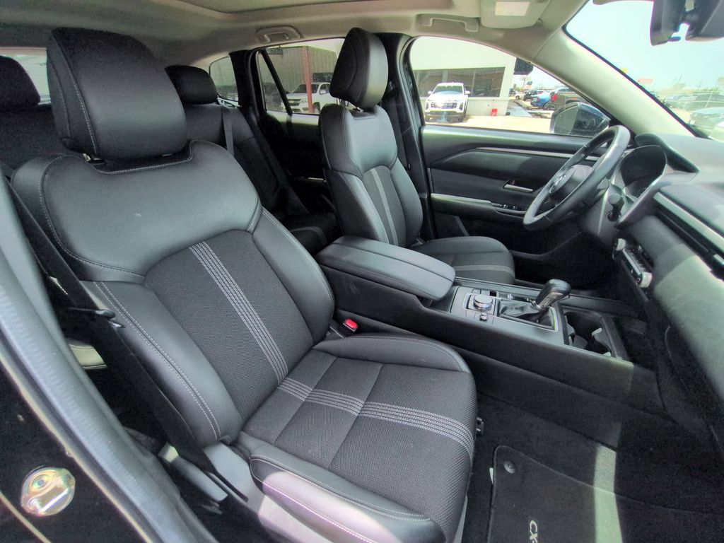 Thumbnail: 2025 Mazda CX-50 - 30