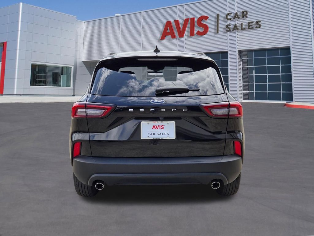 Thumbnail: 2025 Ford Escape - 7