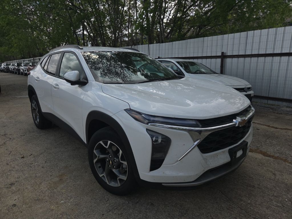 Thumbnail: 2025 Chevrolet Trax - 7