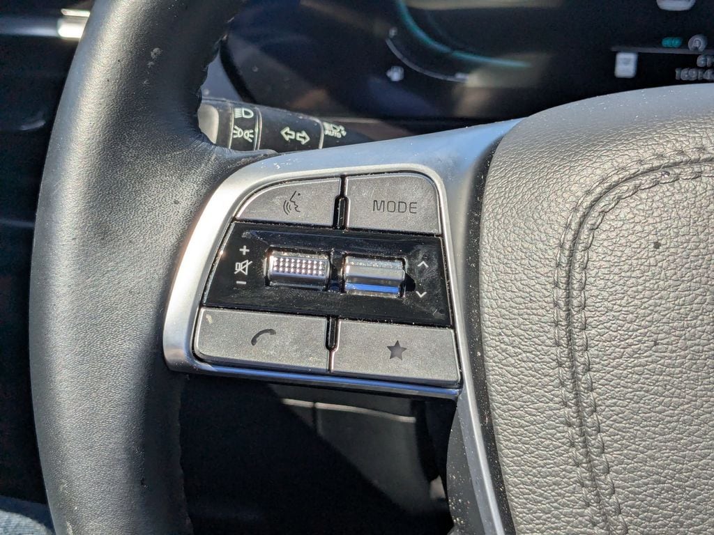 Thumbnail: 2025 Kia Telluride - 16